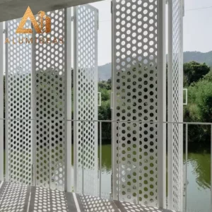 2 mm Paneles decorativos de valla de metal macizo con dibujos