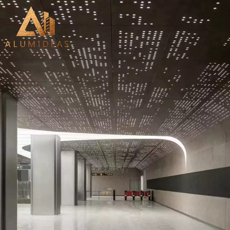 Panneau de plafond en aluminium perforé